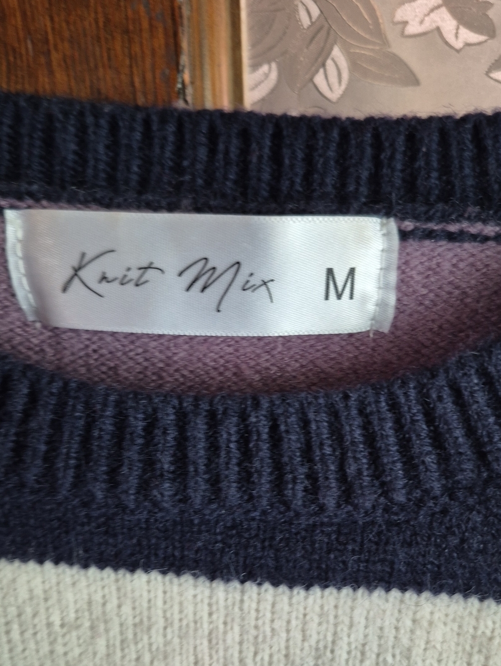 Knit Mix Sweater (,M) - Picture 2 of 6